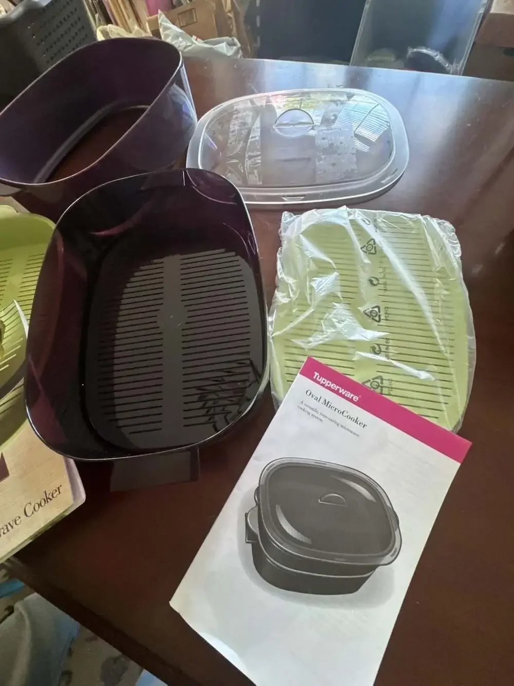 Tupperware oval microcooker